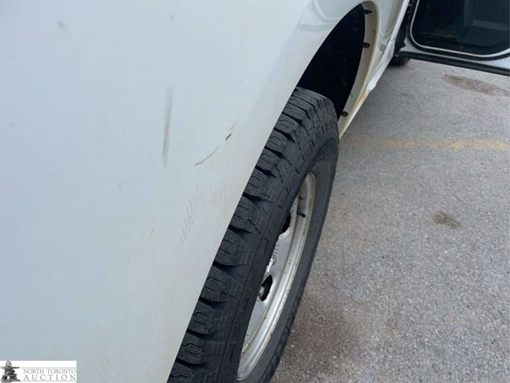 2014-dodge-1500-image-24