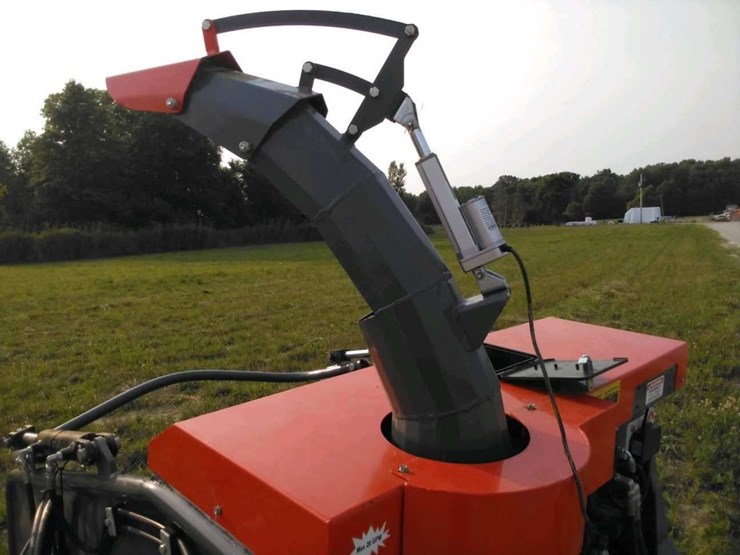 2023-mini-straw-master-smmi-4-bale-chopper-spreader-w/skid-loader-mounting-plate---like-new-image-14