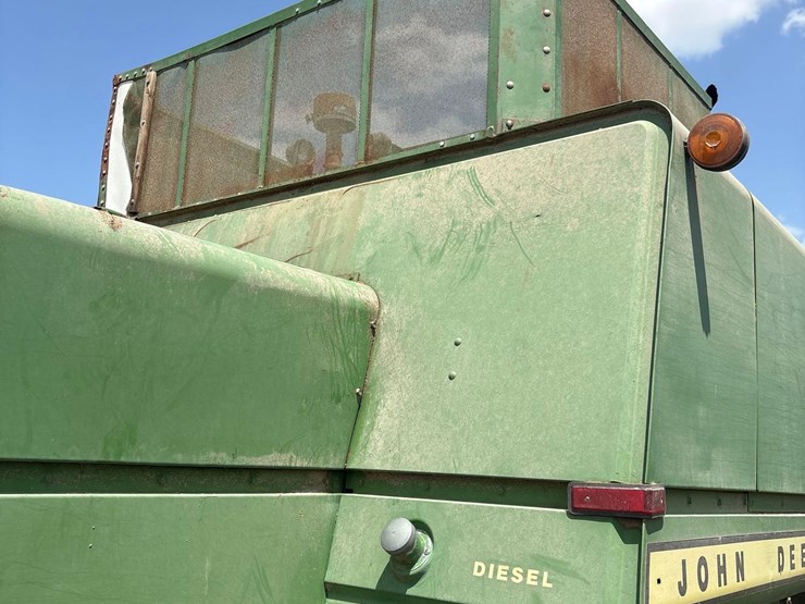 john-deere-4400-image-70