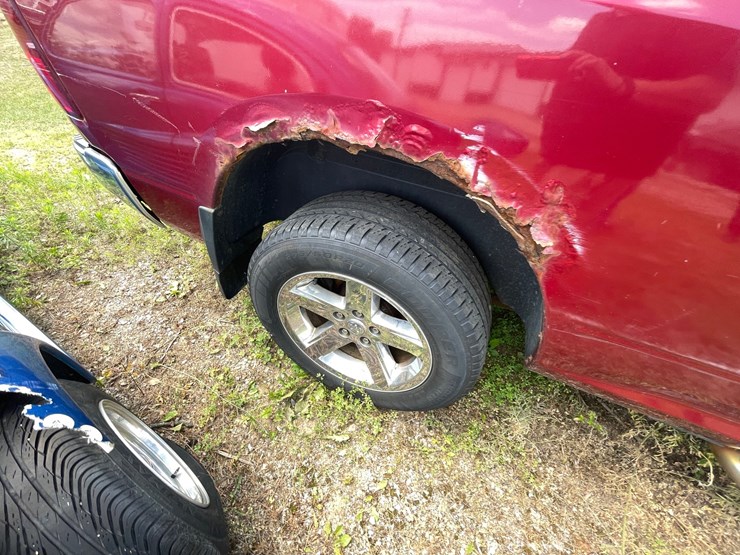 2011-dodge-1500-image-30
