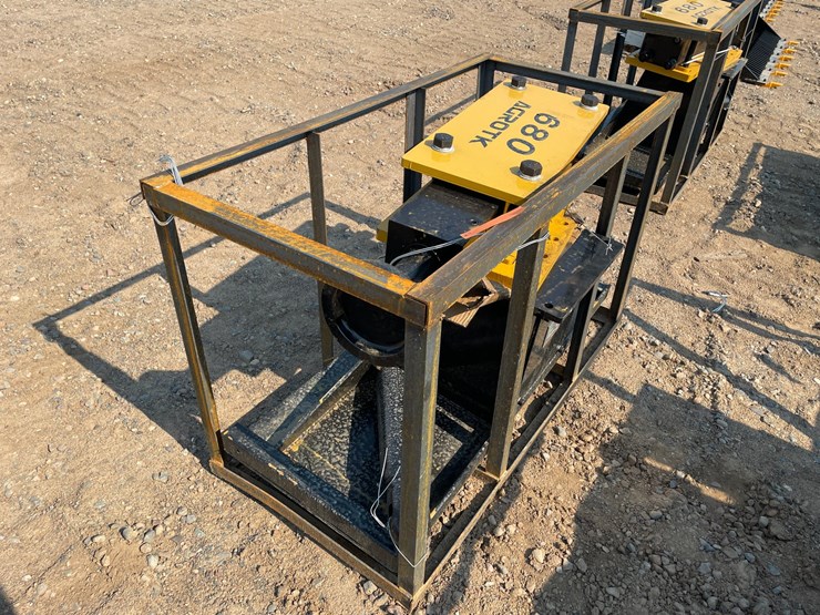 #18339-•-unused-2026-agt-skid-steer-breaker-attachment-(princeton,-mn)-image-1