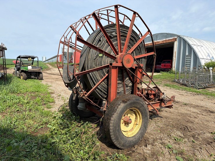 manure-hose-reel-cart-&-hose-image-5
