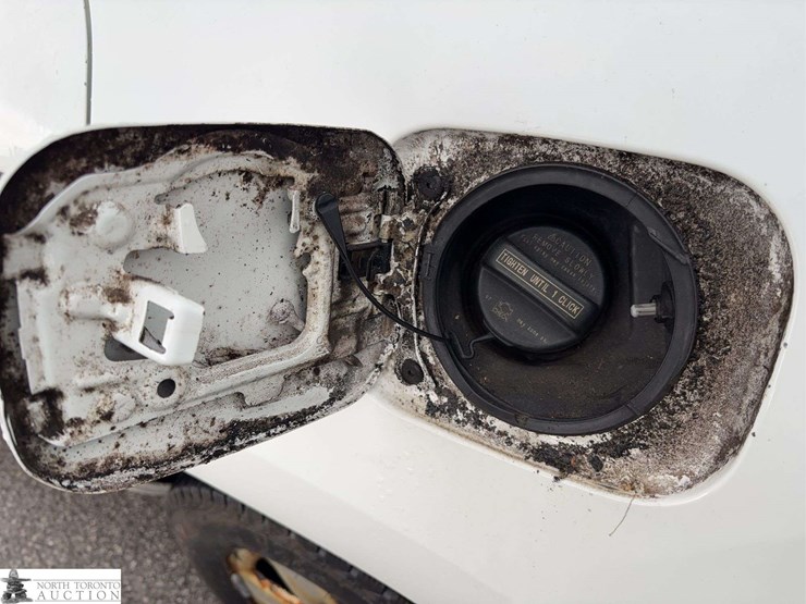 2011-toyota-rav4-image-45