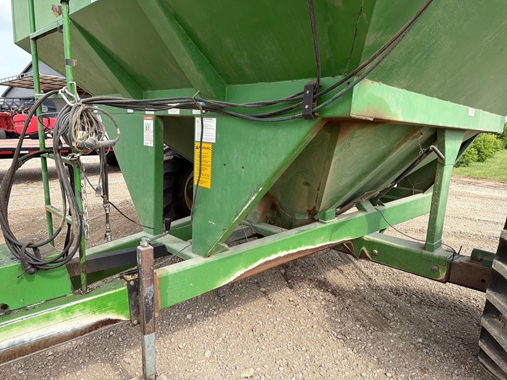 ficklin-cr9600-grain-cart-image-8