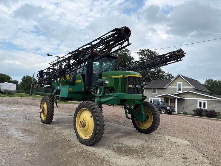 1998-john-deere-4700-image-1