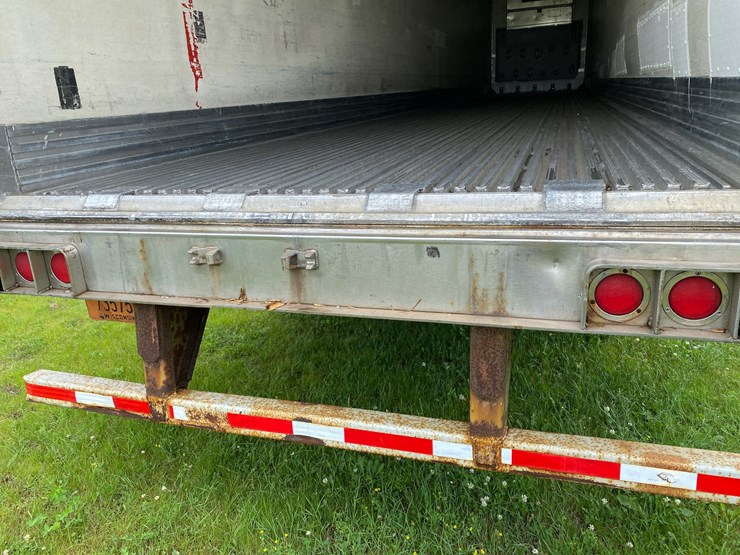 2005-utility-3000r-reefer-image-11