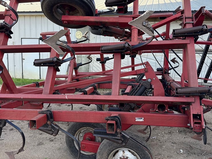 case-ih-4600-image-37