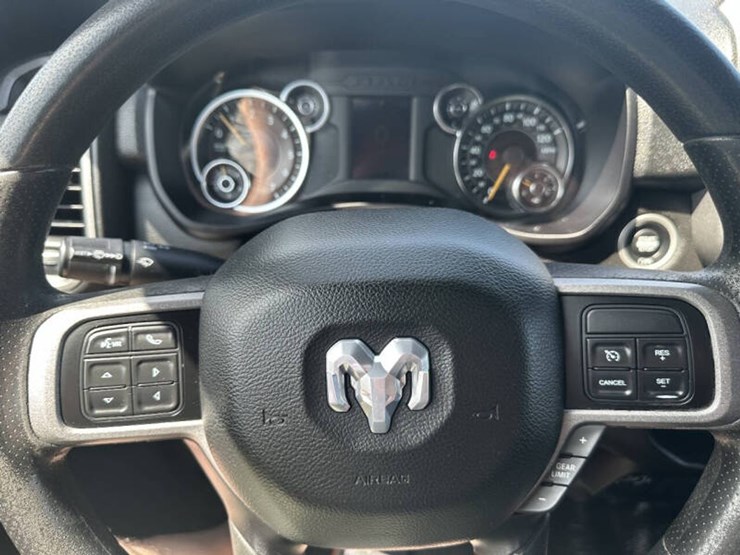 2022-dodge-3500-image-13