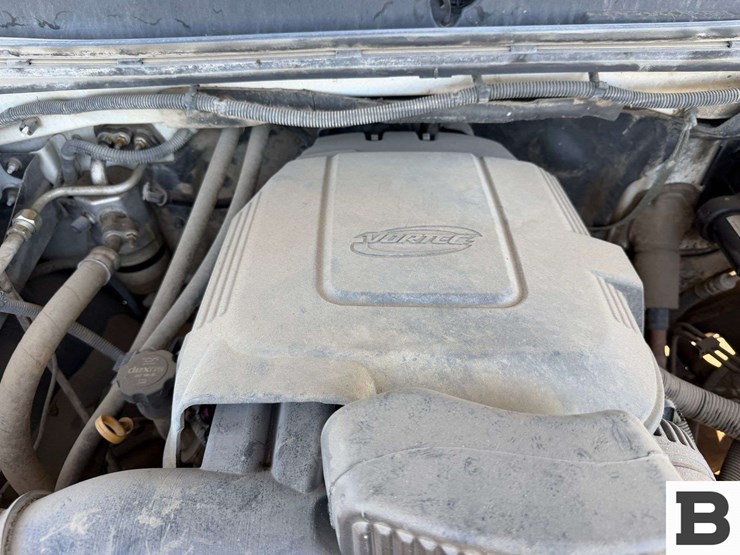 2013-chevrolet-silverado-3500-image-34