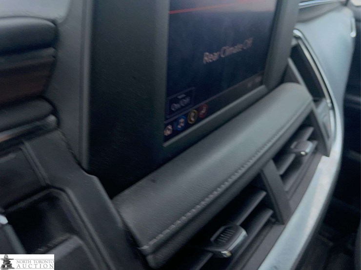 2022-chevrolet-tahoe-image-14