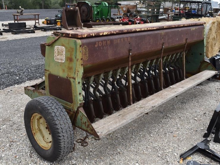 john-deere-8200-image-3