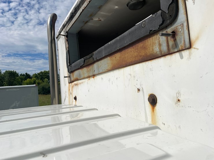2017-international-durastar-4400-image-57