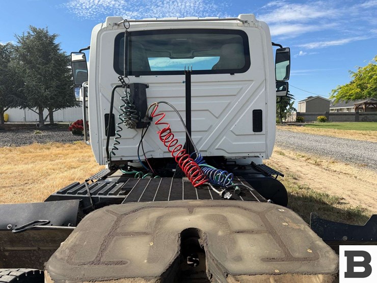 2006-international-durastar-4400-image-22