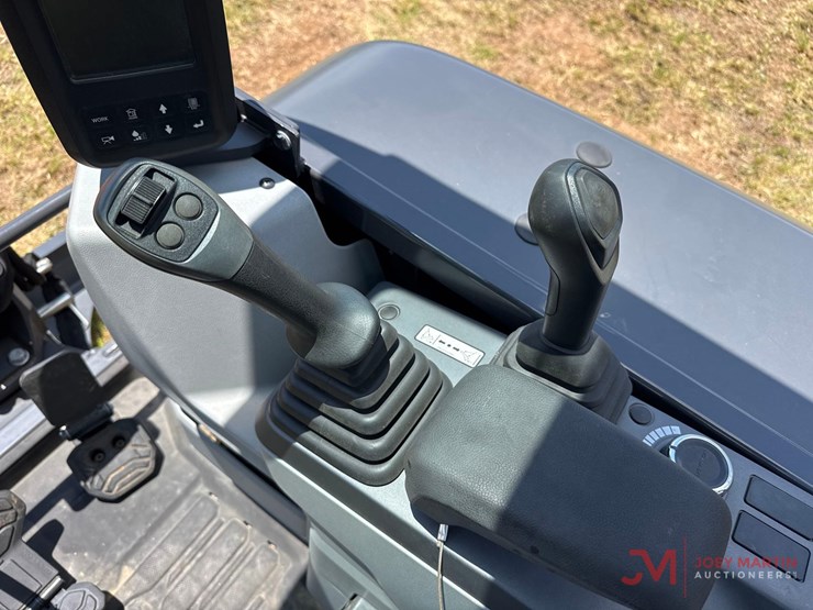 unused-2024-develon-dx-27z-mini-excavator-image-24
