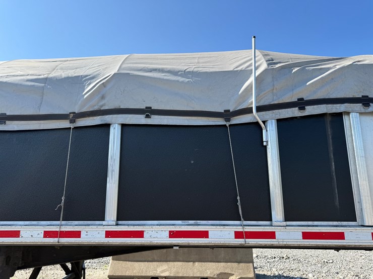 2016-fontaine-flat-bed-trailer-image-36