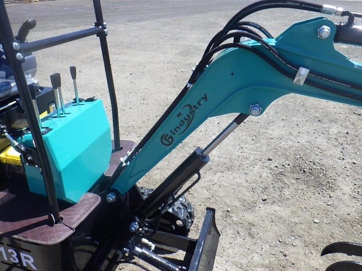 2026-cfg-kt13r-hydraulic-excavator-image-14