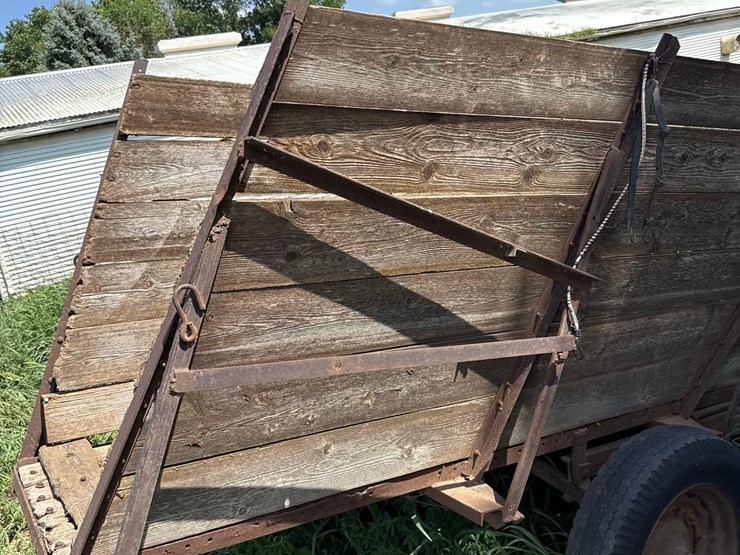 30-inch-x-11ft-portable-wooden-loading-chute-image-6