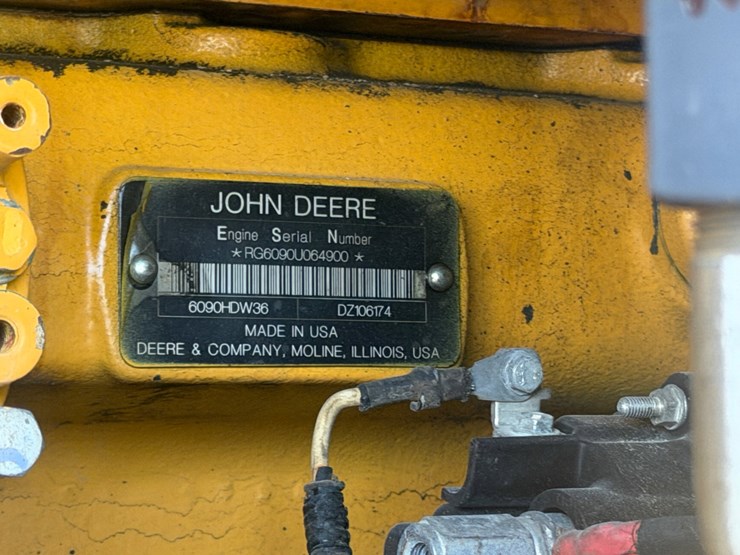 2018-deere-744k-image-12