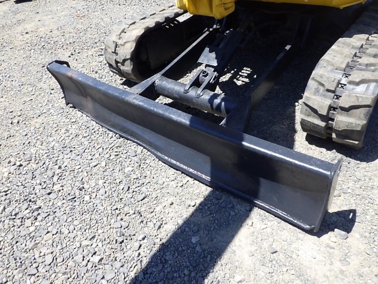komatsu-pc35mr-1-image-14