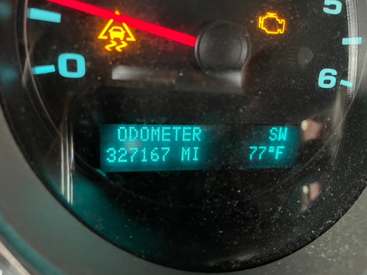 2010-gmc-1500-image-14