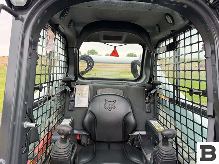 2024-bobcat-t650-image-46