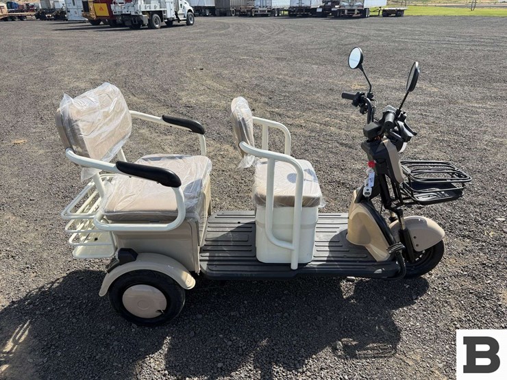 2026-sdlanch-irgc40-mini-golf-cart-image-12