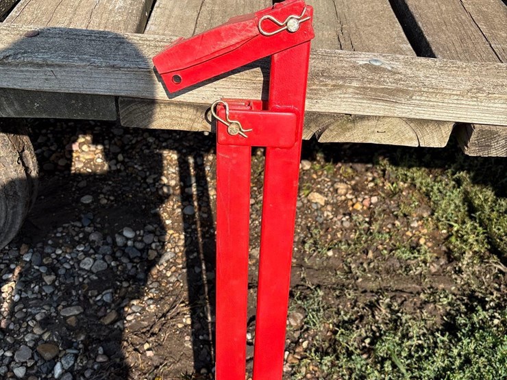 t-post-puller-image-2