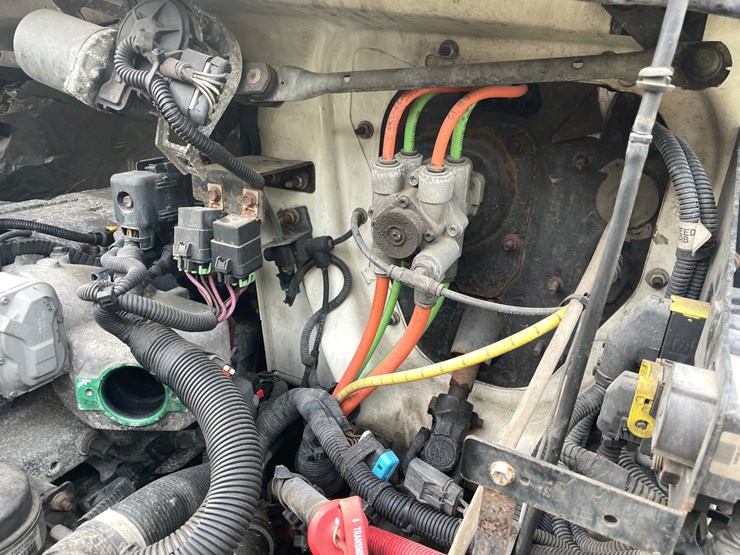 2016-international-durastar-4400-image-41