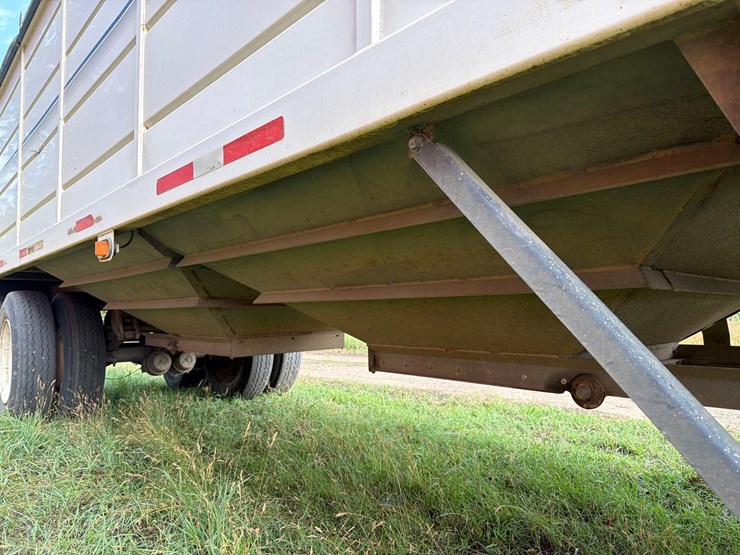 1999-maurer-32ft-semi-grain-trailer-image-11