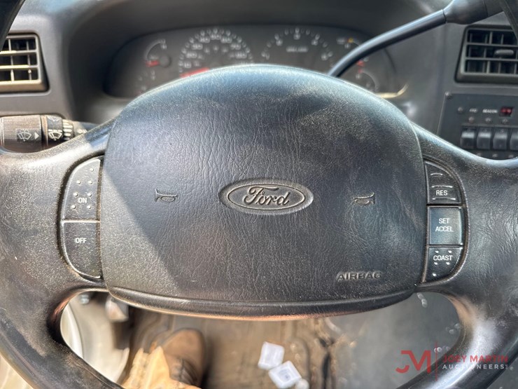 2002-ford-f450-image-37