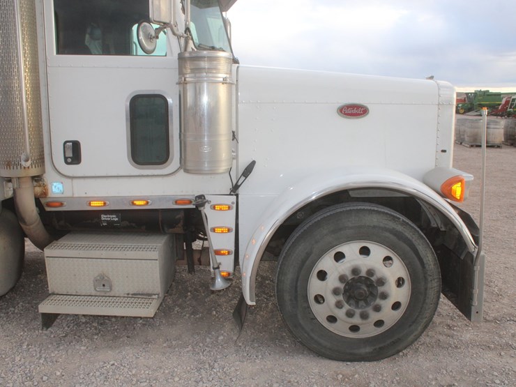 2006-peterbilt-379x-image-26