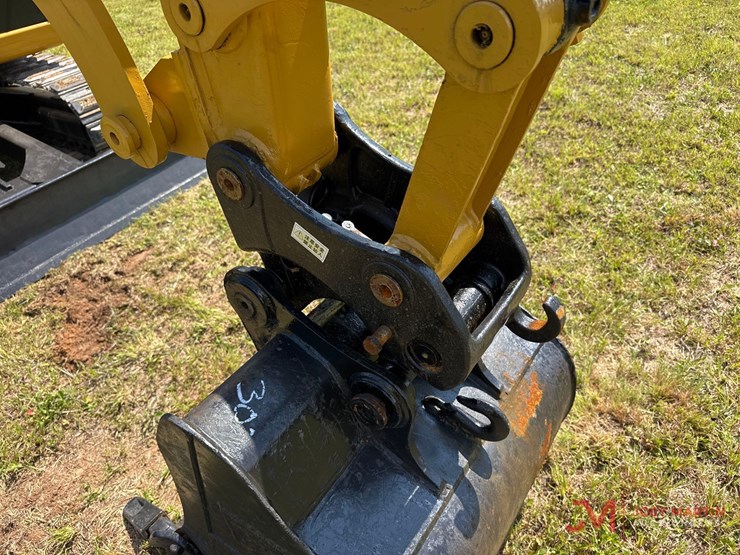 caterpillar-305.5e2-image-14