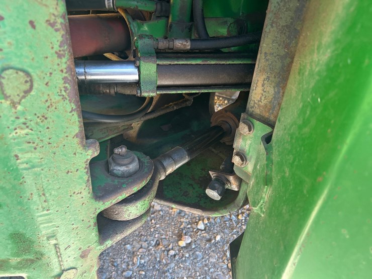 john-deere-8450-image-24