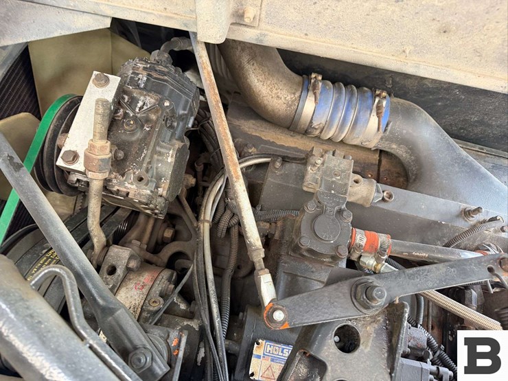 1997-freightliner-flb-high-coe-tractor-truck-image-30
