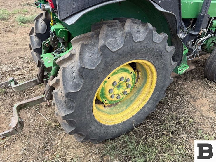 2009-john-deere-5101en-image-26