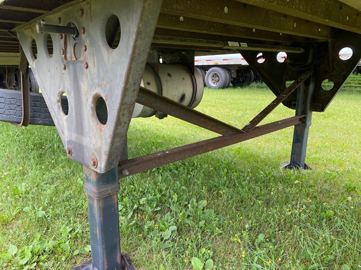 2005-utility-3000r-reefer-image-21