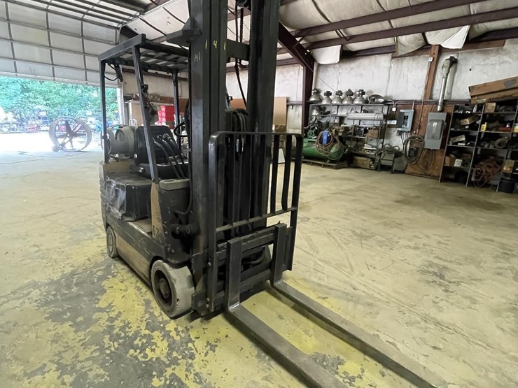 caterpillar-gc15-image-2