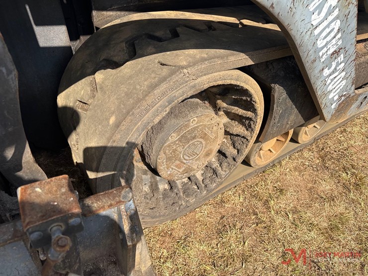 vogele-vision-5200-2-tracked-asphalt-paver-image-14