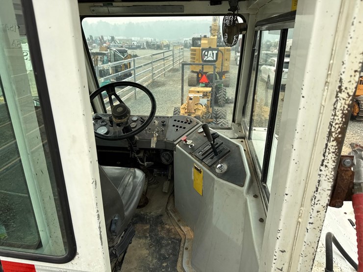 2009-caterpillar-c7-image-32