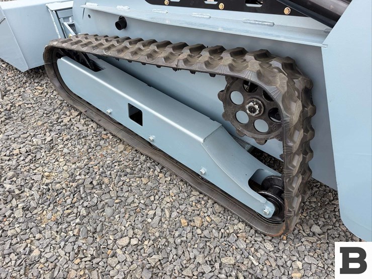 2026-ssl1200-mini-skid-steer-image-15