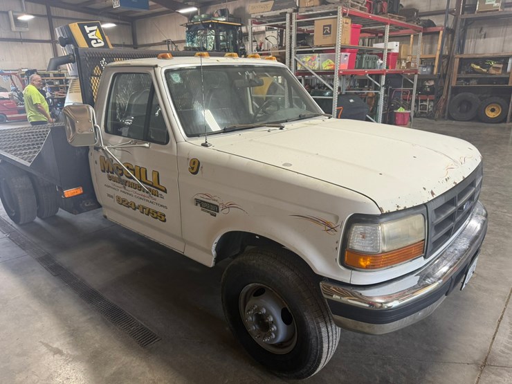 #2079-•-1997-ford-super-duty-flatbed-truck-image-18