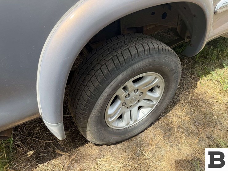 2000-toyota-tundra-image-14