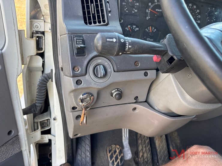 1998-ford-tandem-axle-dump-truck-image-28