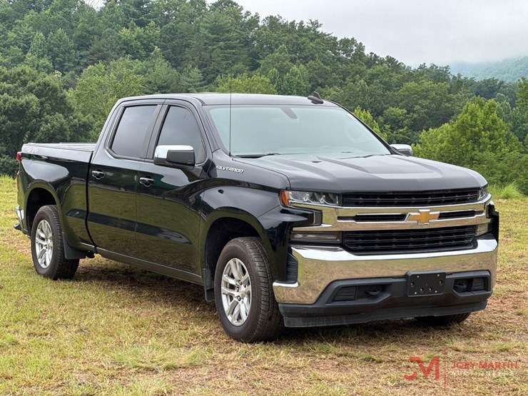 2020-chevrolet-silverado-1500-image-1