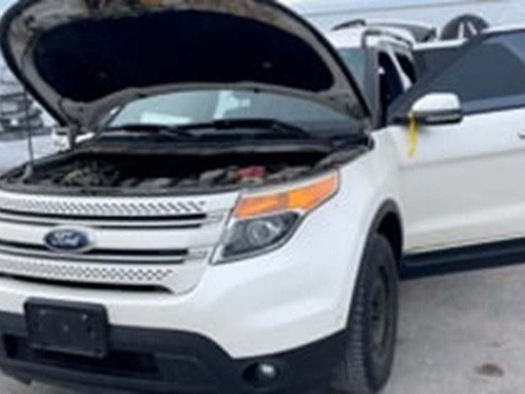 2013-ford-explorer-image-9