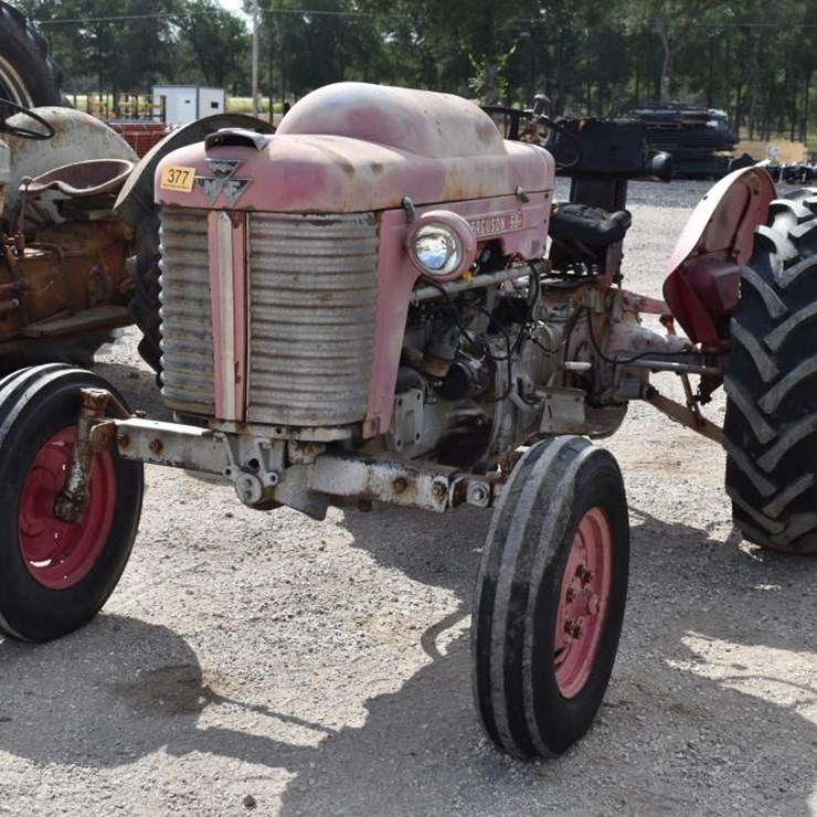 MASSEY-FERGUSON 50