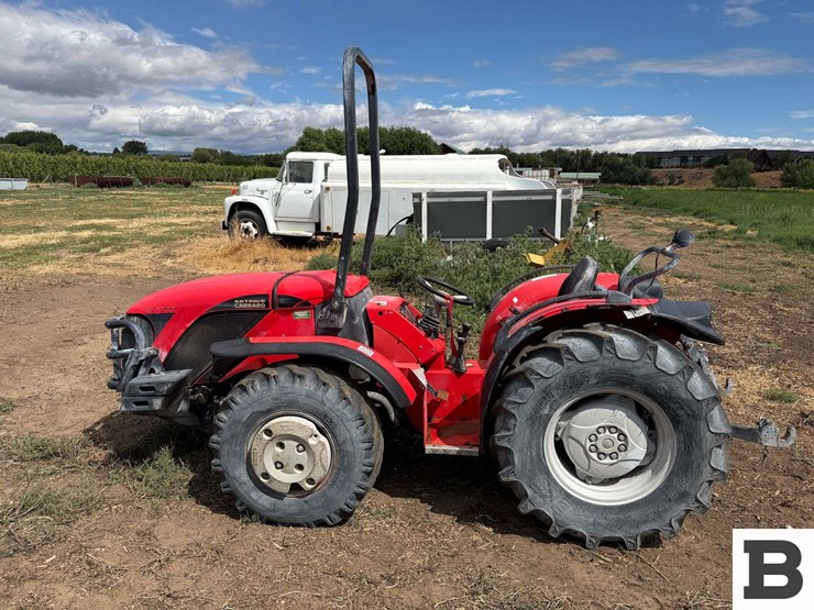 2015-antonio-carraro-tgf9800-image-2