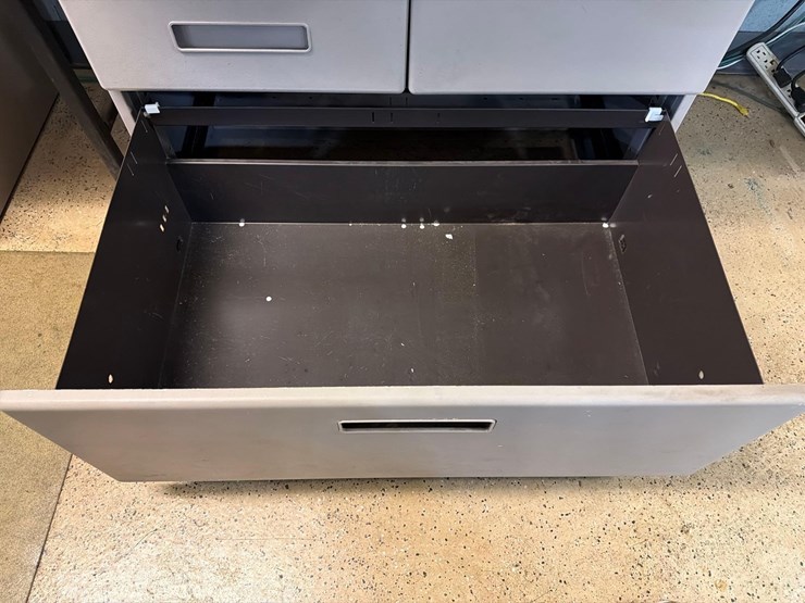 storage-desk-image-4