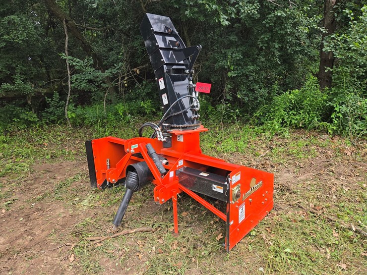 #2433-•-approx.-74-land-pride-sbp1674-3-point-snow-blower-attachment-image-1