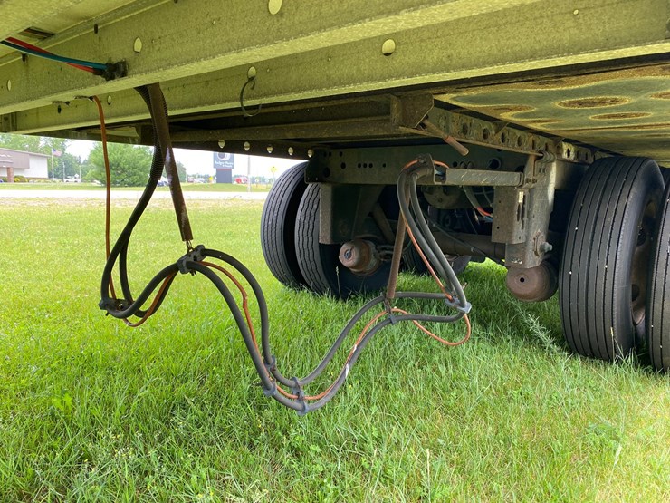 2005-utility-3000r-reefer-image-36